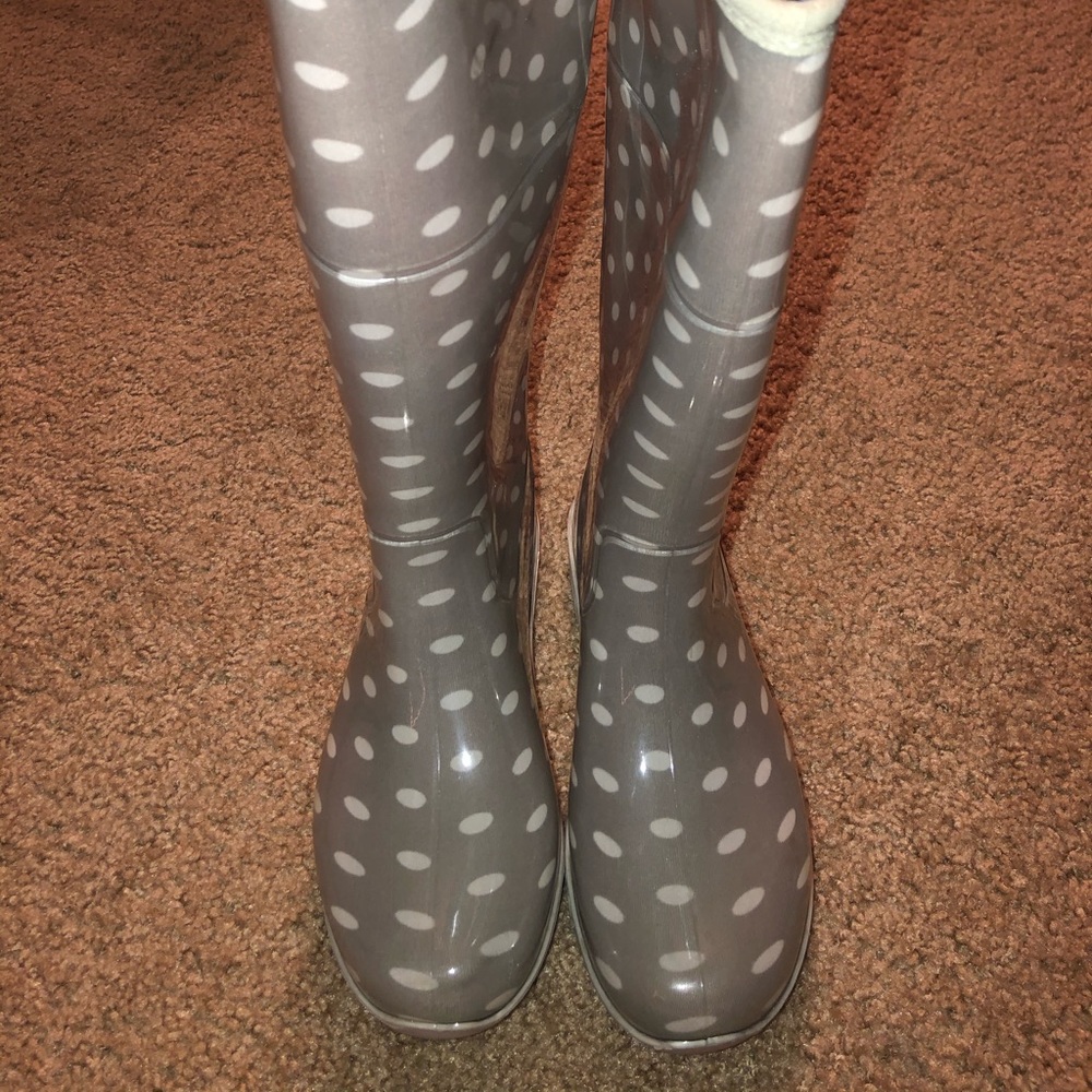 Gray rain boots